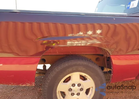 2005 Chevrolet Silverado 1500 Ls z USA, uszkodzony, nr VIN 2GCEC13T251324703